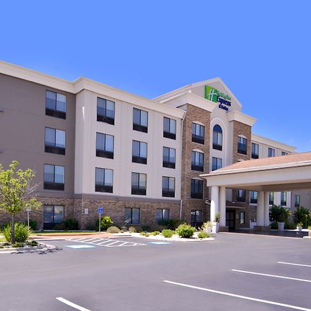 Holiday Inn Express & Suites Selma By Ihg Екстериор снимка