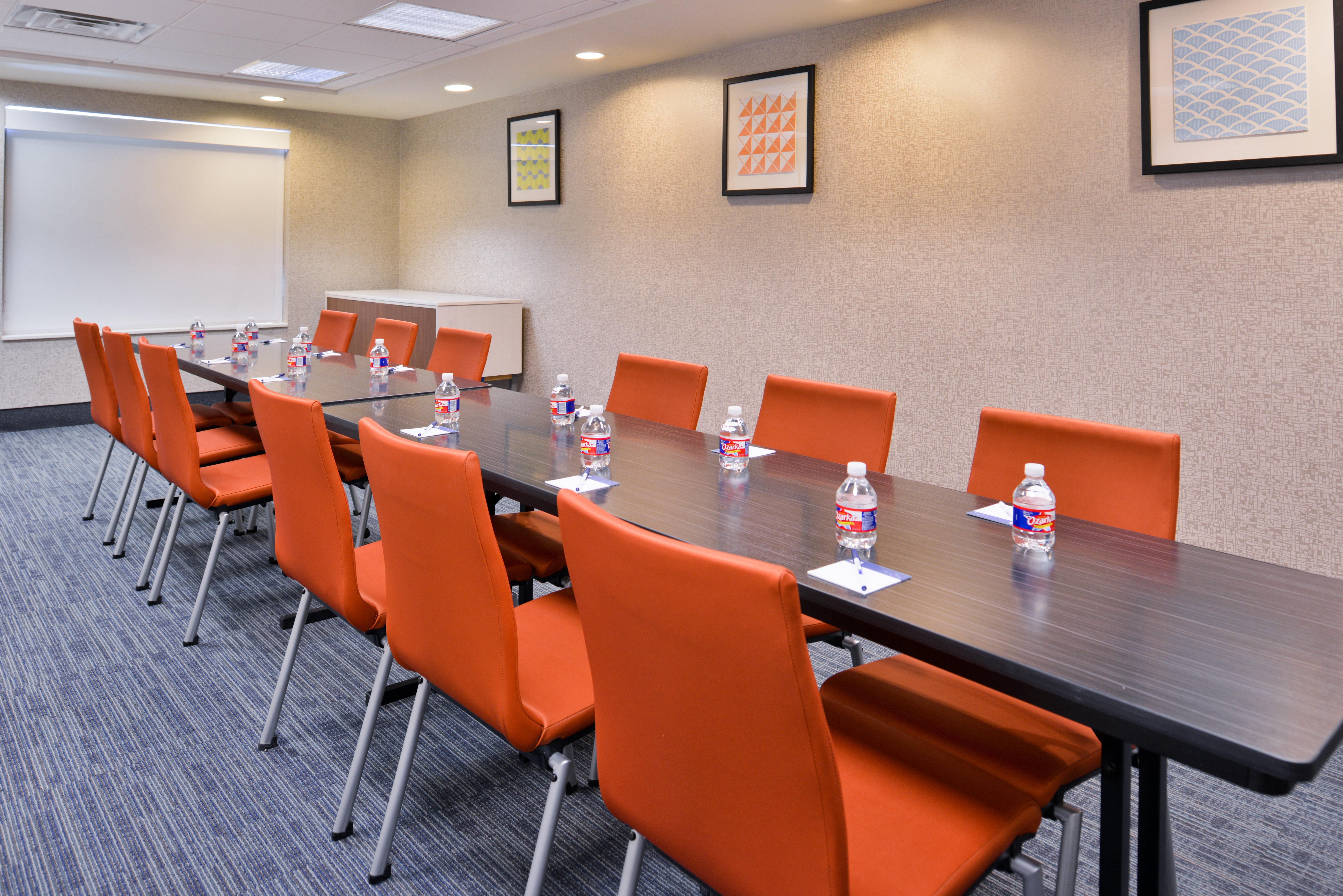 Holiday Inn Express & Suites Selma By Ihg Екстериор снимка